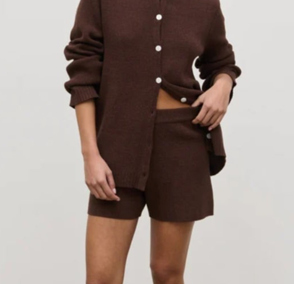 Reformation Cashmere Elastic Waist knitted pull on Shorts Size X-Small A010817